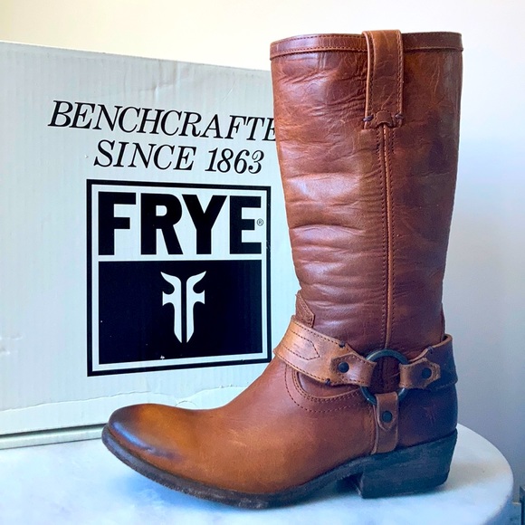 NWT FRYE CARSON HARNESS COGNAC TALL BOOTS SIZE 7M